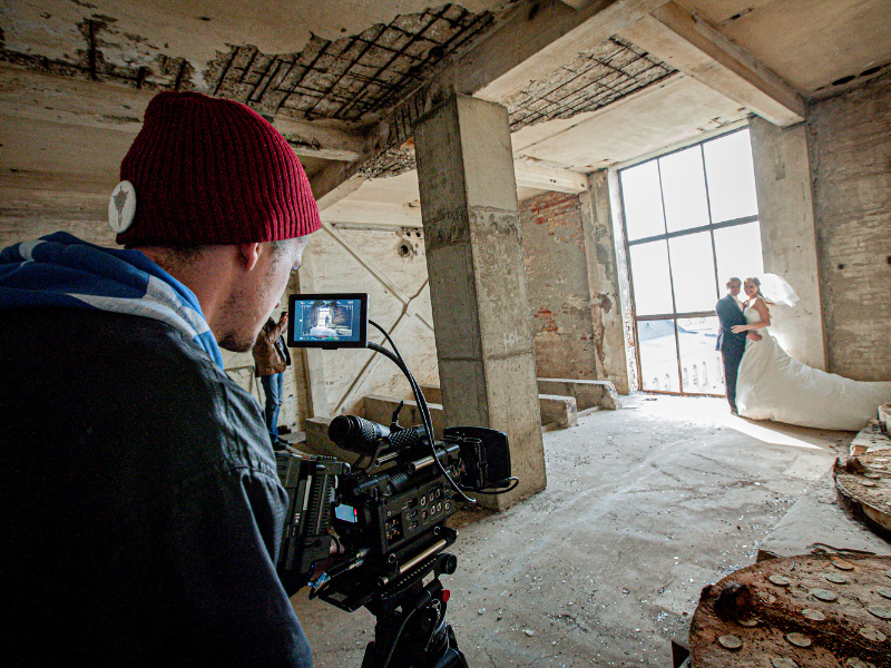 how to become a videographer