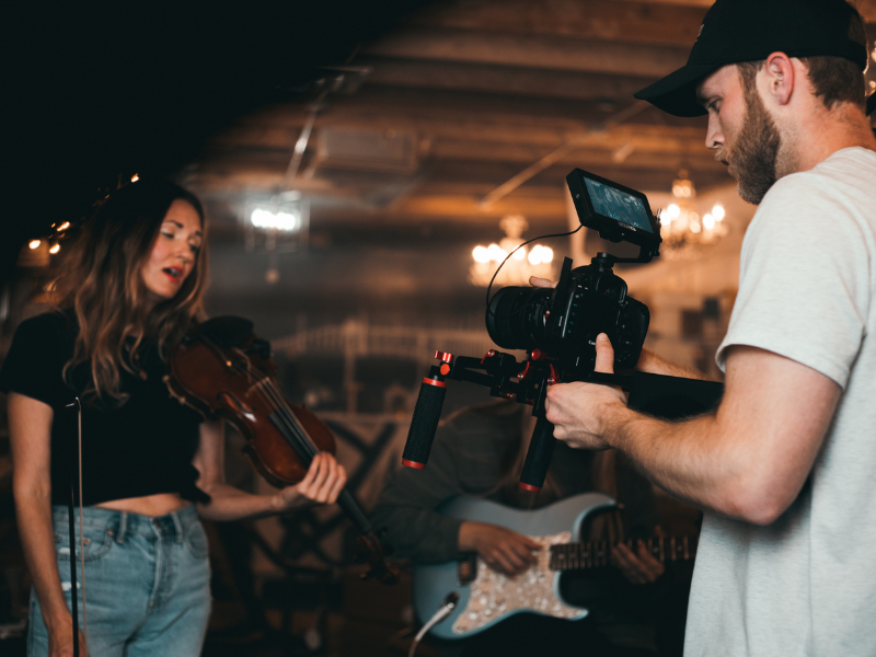 how to become a videographer