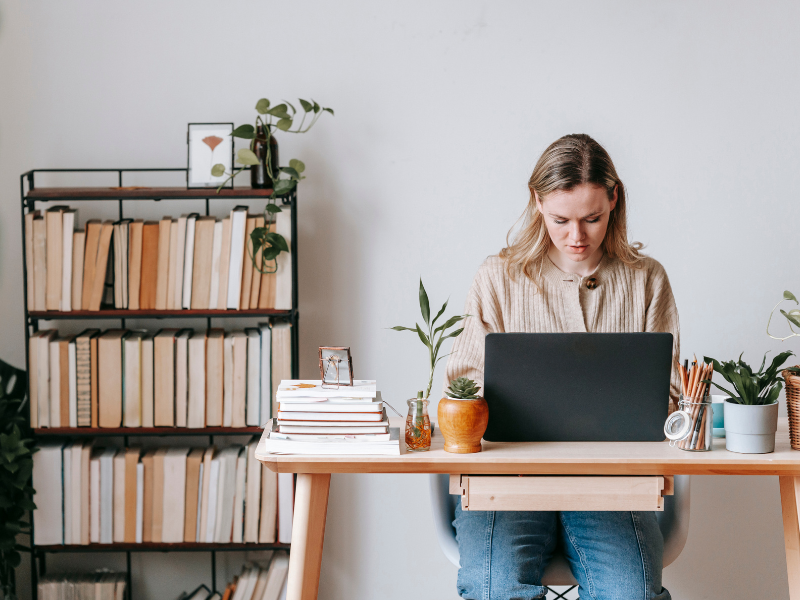 how to become a videographer